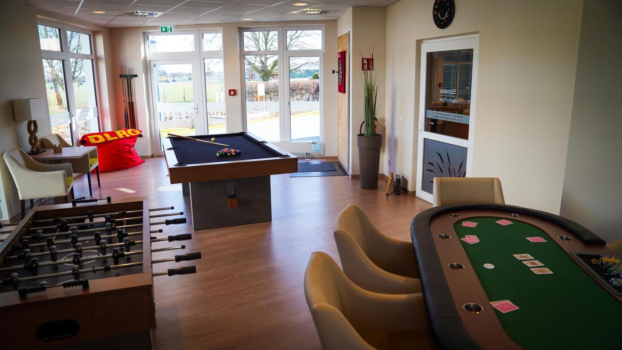 Dlrg Tagungszentrum Hotel Delphin Bad Nenndorf Buitenkant foto