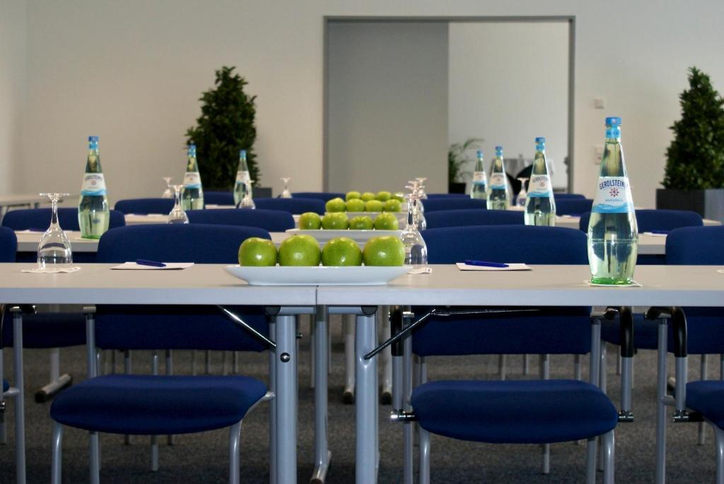 Dlrg Tagungszentrum Hotel Delphin Bad Nenndorf Buitenkant foto